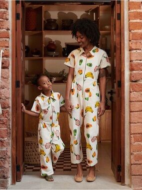 Noble utility suit sz 5-6 kids